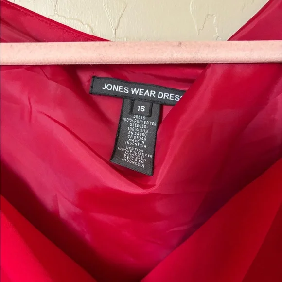 Jones Wear NWT Lined Red Silk Midi Dress Women’s Size 16 Workwear - Picture 5 of 7